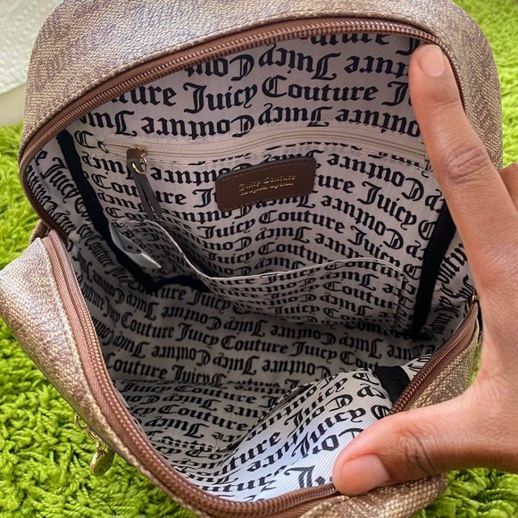 Brown Juicy Couture Backpack 🤎✨ - Picture 4 of 5